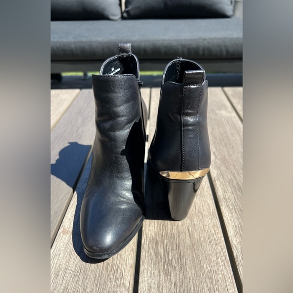 PEGABO - leather ankle boots size 5 - Picture 3 of 6